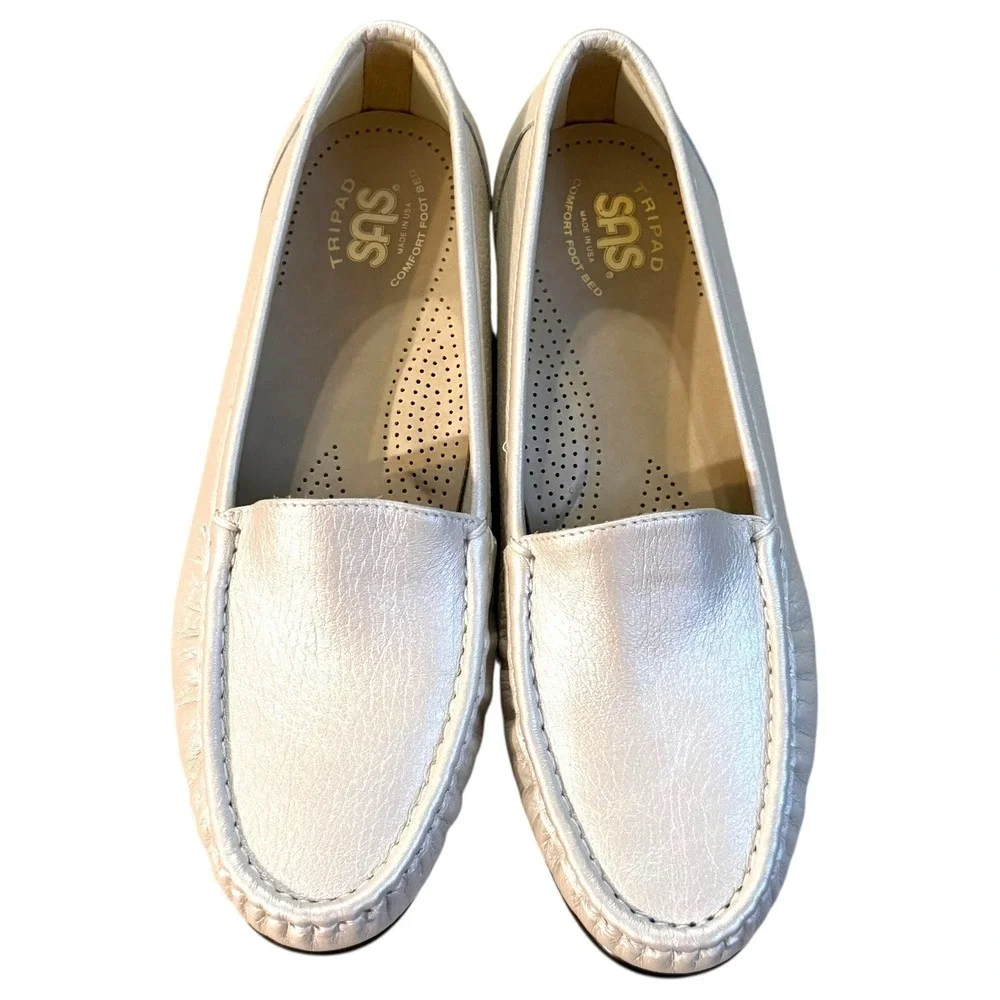 SAS Simplify Moccasin‎ Loafers Silver Cloud Leather Size 9 Wide New without box